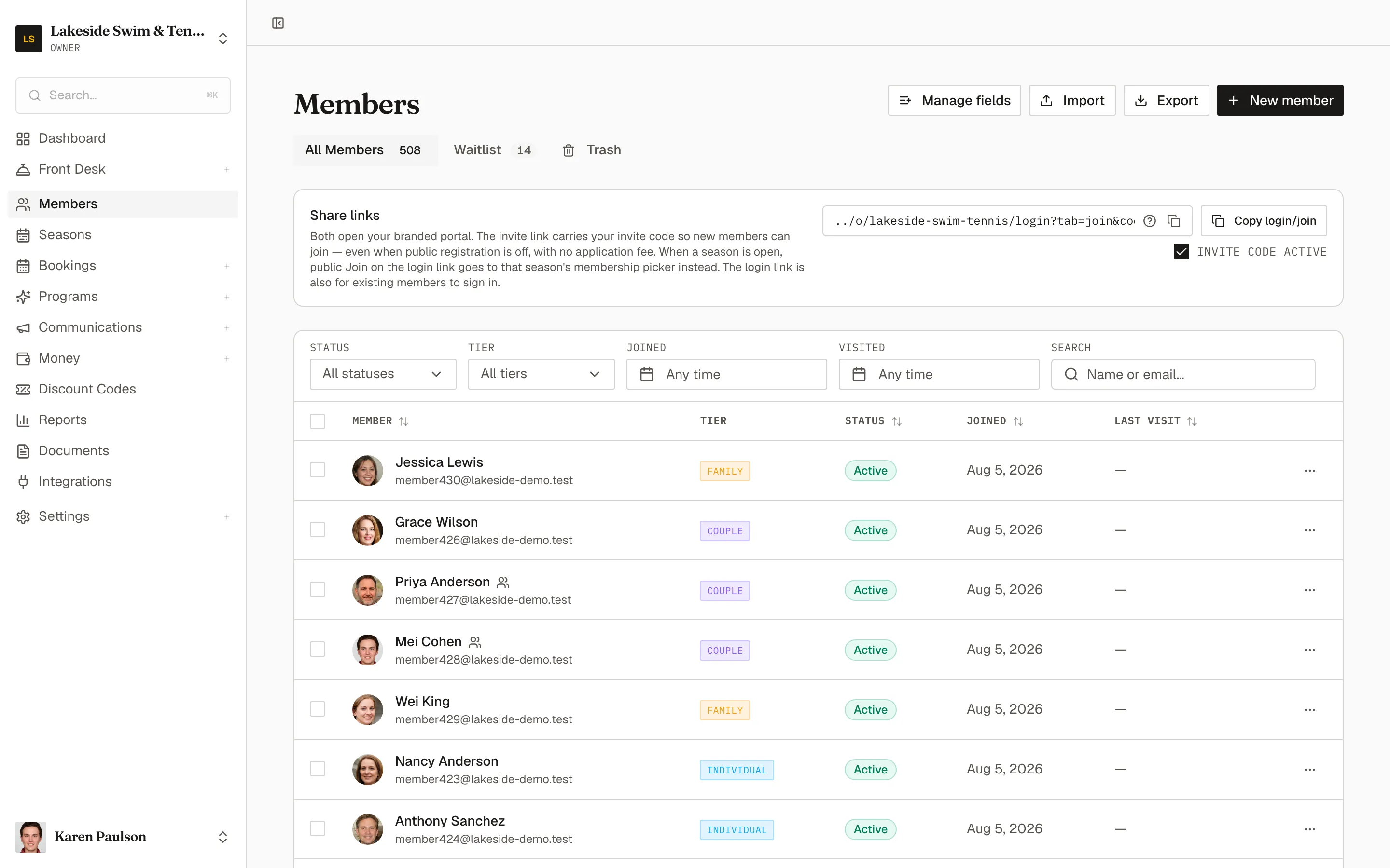 The Members roster with the Share links panel, Status/Tier/Joined/Visited filters, and the All Members, Waitlist, and Trash tabs