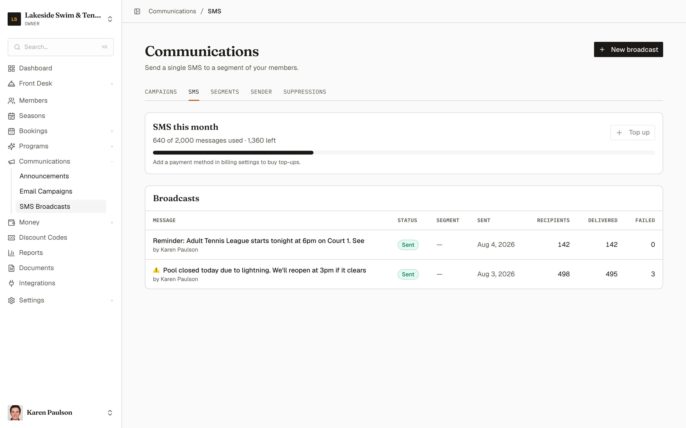 The SMS broadcasts list with the monthly usage card and the history of sent broadcasts